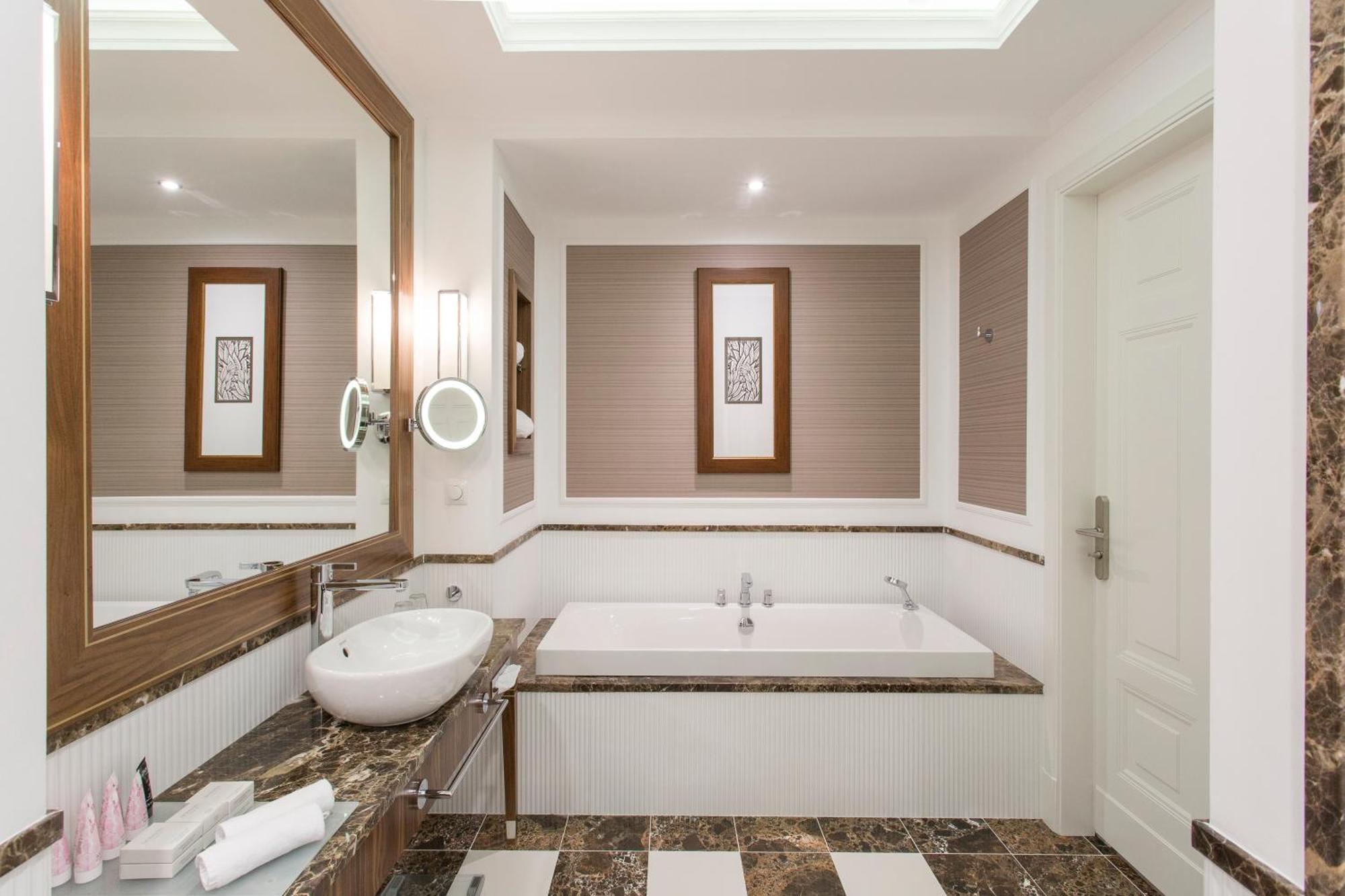 Hotel Spa Dr Irena Eris Polanica Zdroj Extérieur photo